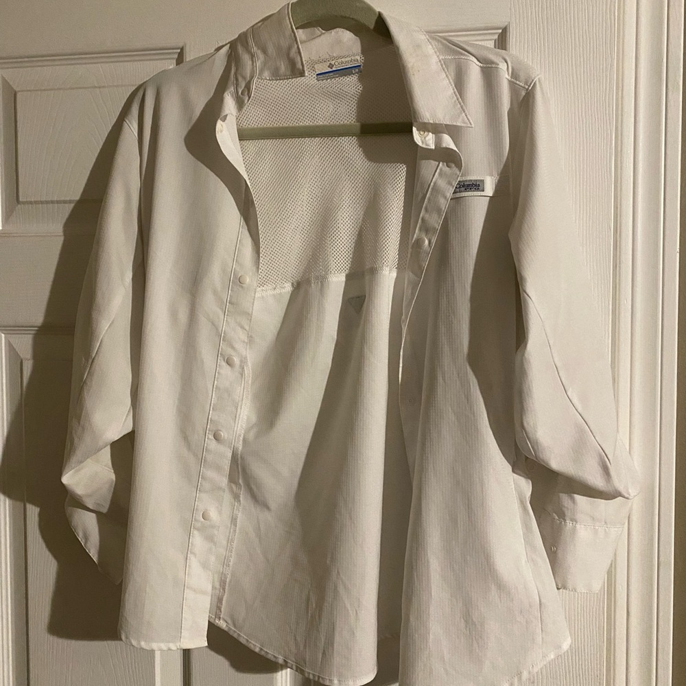 Womens small PFG long sleeve shirt spf 45